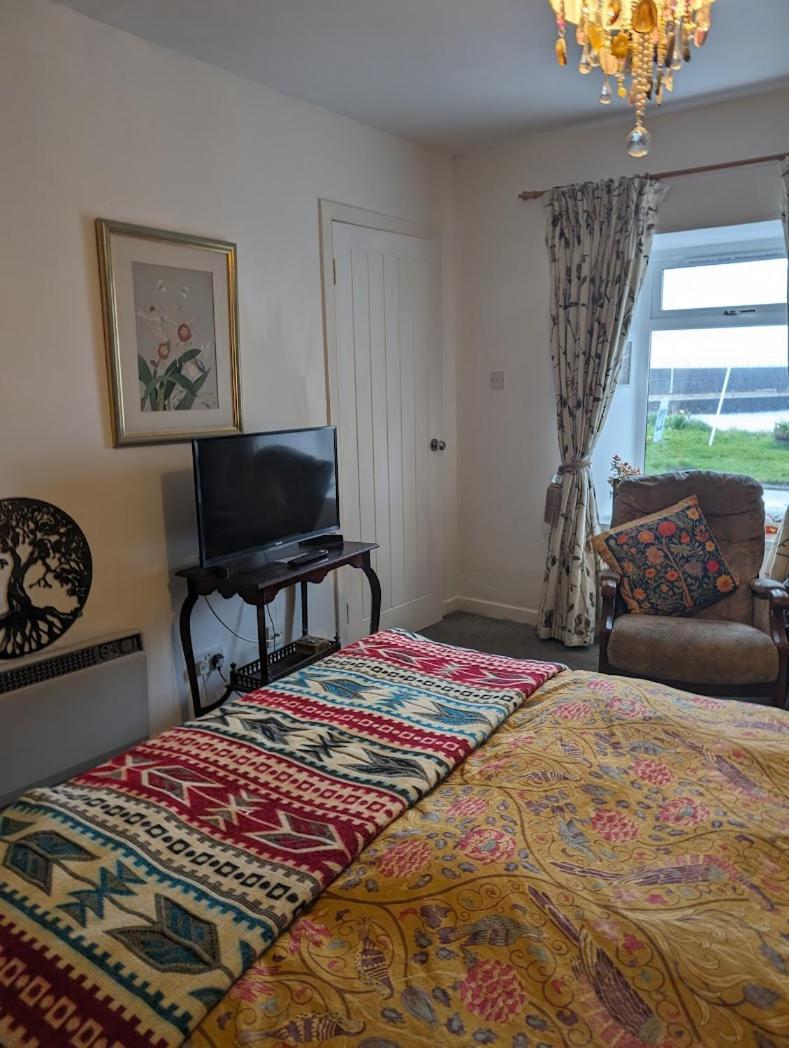 Song Of The Sea, Selkie House Bed and Breakfast Helmsdale Exteriör bild