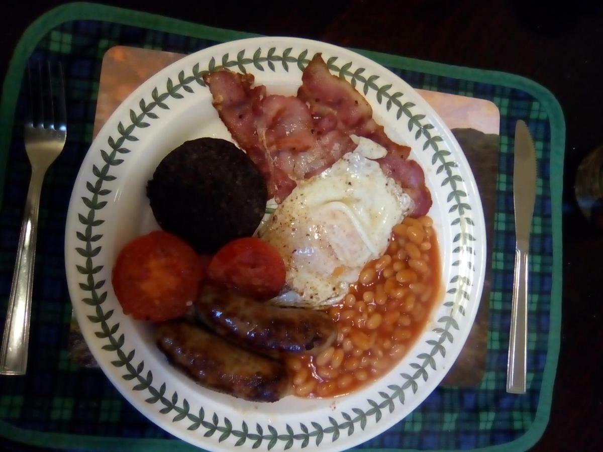 Song Of The Sea, Selkie House Bed and Breakfast Helmsdale Exteriör bild